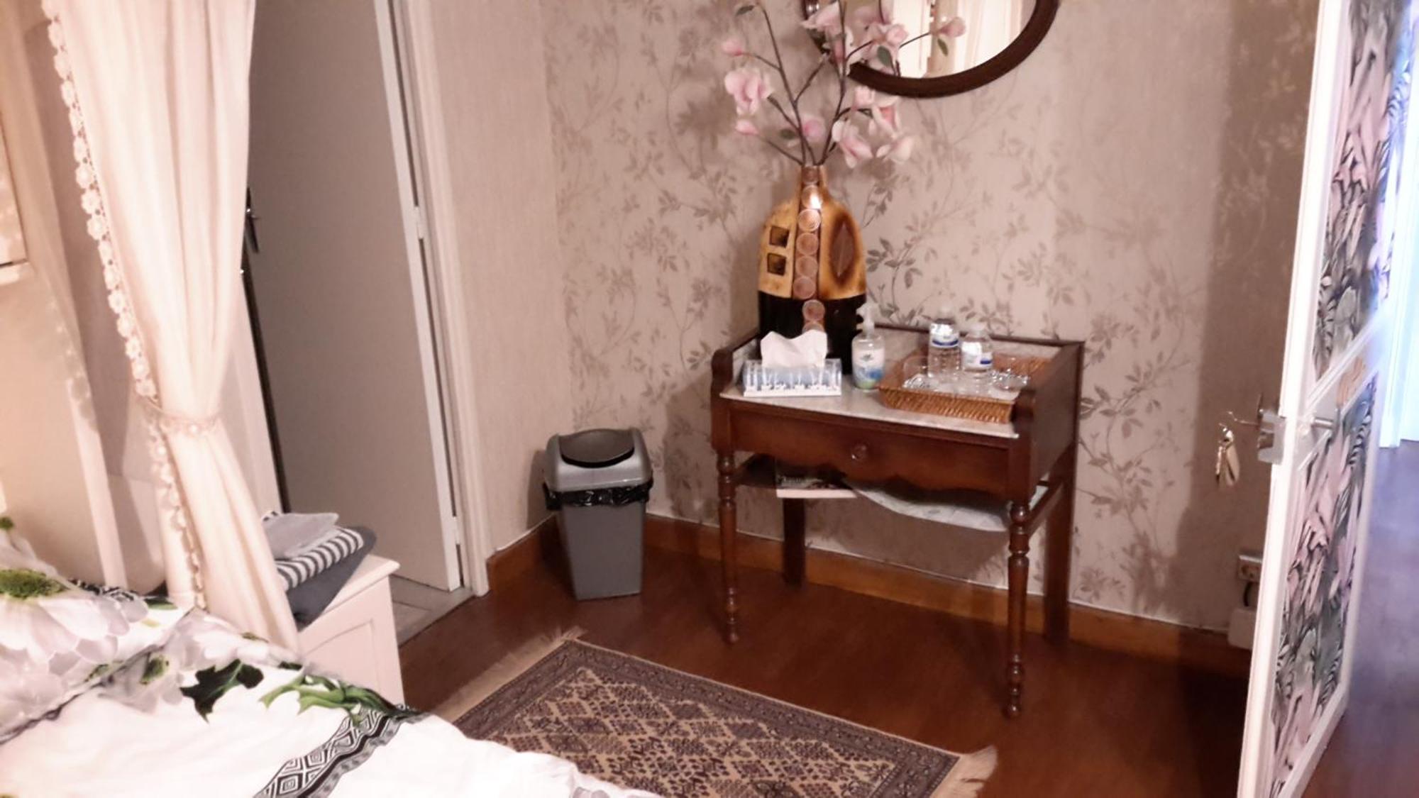 Le Voyageur Bed and Breakfast Saint-Bonnet-Tronçais Εξωτερικό φωτογραφία